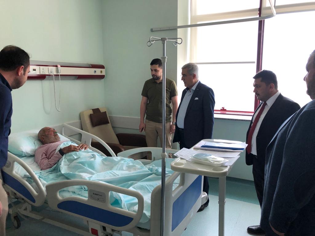 Rektör Can, KSÜ Tıpta Tedavi Gören Hastaların Bayramını Kutladı