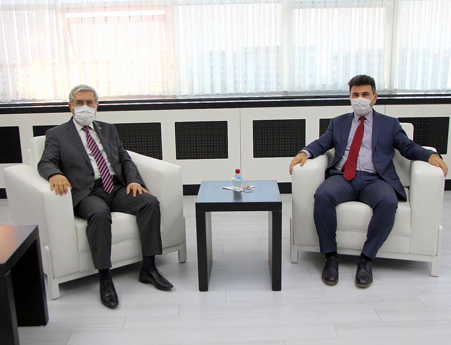 Üniversitemiz Rektörü Prof. Dr. Niyazi Can’ın, GAÜN Rektörü Özaydın ve KİYÜ Rektörü Karacoşkun’u Ziyaretinde Bölgesel İşbirliği Konuları Görüşüldü