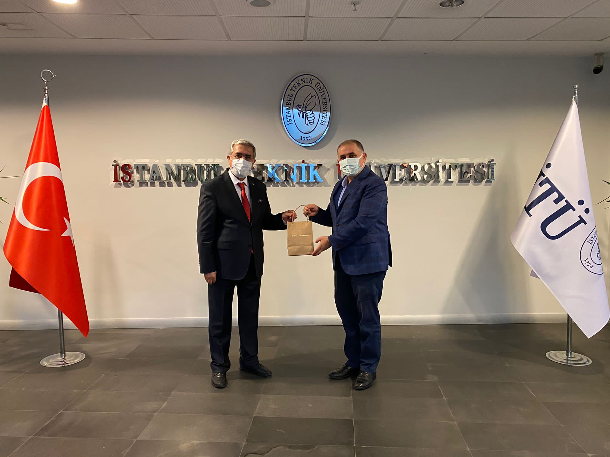 Üniversitemiz Rektörü Prof. Dr. Niyazi Can’ın, İÜ Rektörü Ak ve İTÜ Rektörü Koyuncu’yu Ziyaretinde Üniversitelerarası İşbirliği Konuları Görüşüldü