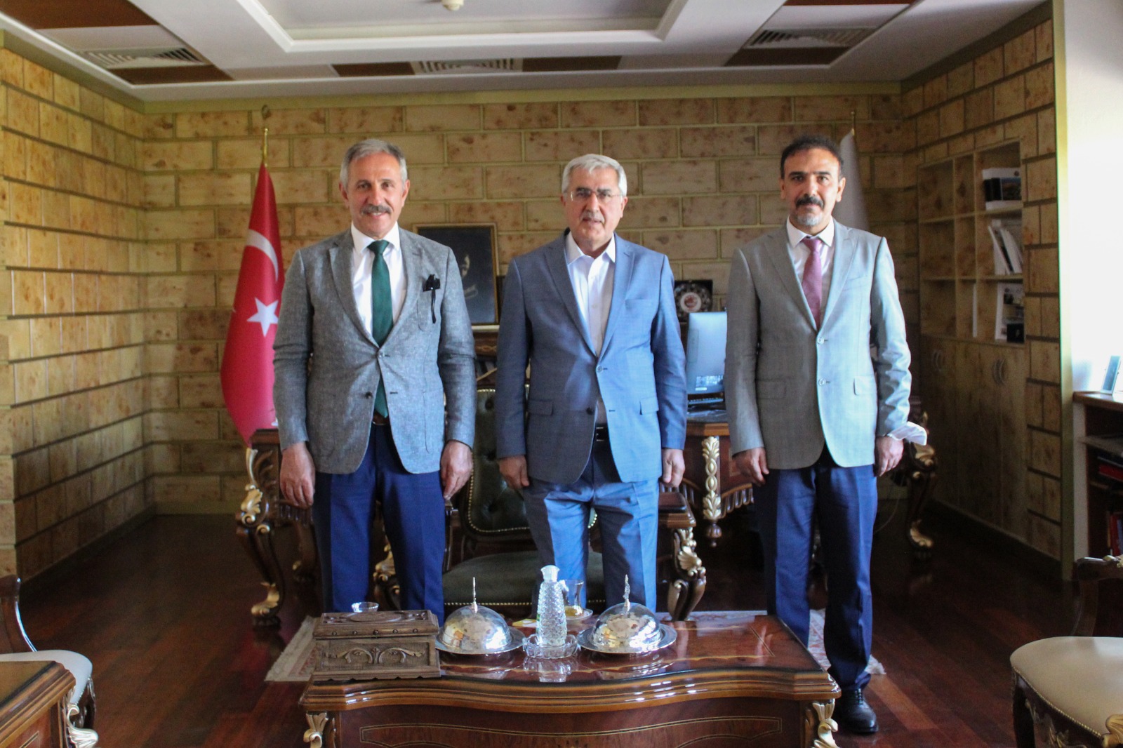 Uluslararası Demokratlar Birliği Genel Başkanı Köksal Kuş, Üniversitemiz Rektörü Prof. Dr. Niyazi Can’ı Ziyaret Etti