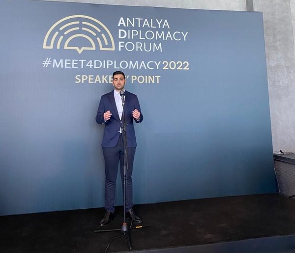 Üniversitemiz Öğrencileri Antalya Diplomasi Forumuna Konuşmacı Olarak Katıldı