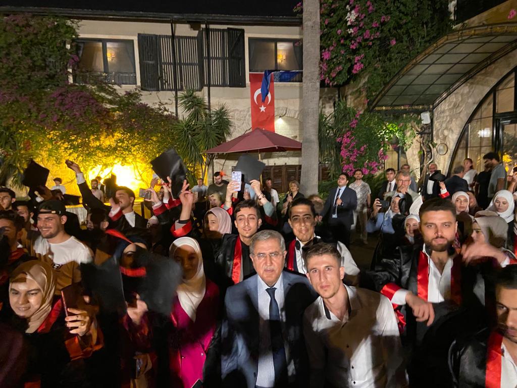 Rektör Prof. Dr. Niyazi Can: “Farklı Ülkelerden Misafir Öğrencilerimizin Eğitimini ve Mezuniyetlerini Önemsiyoruz!”