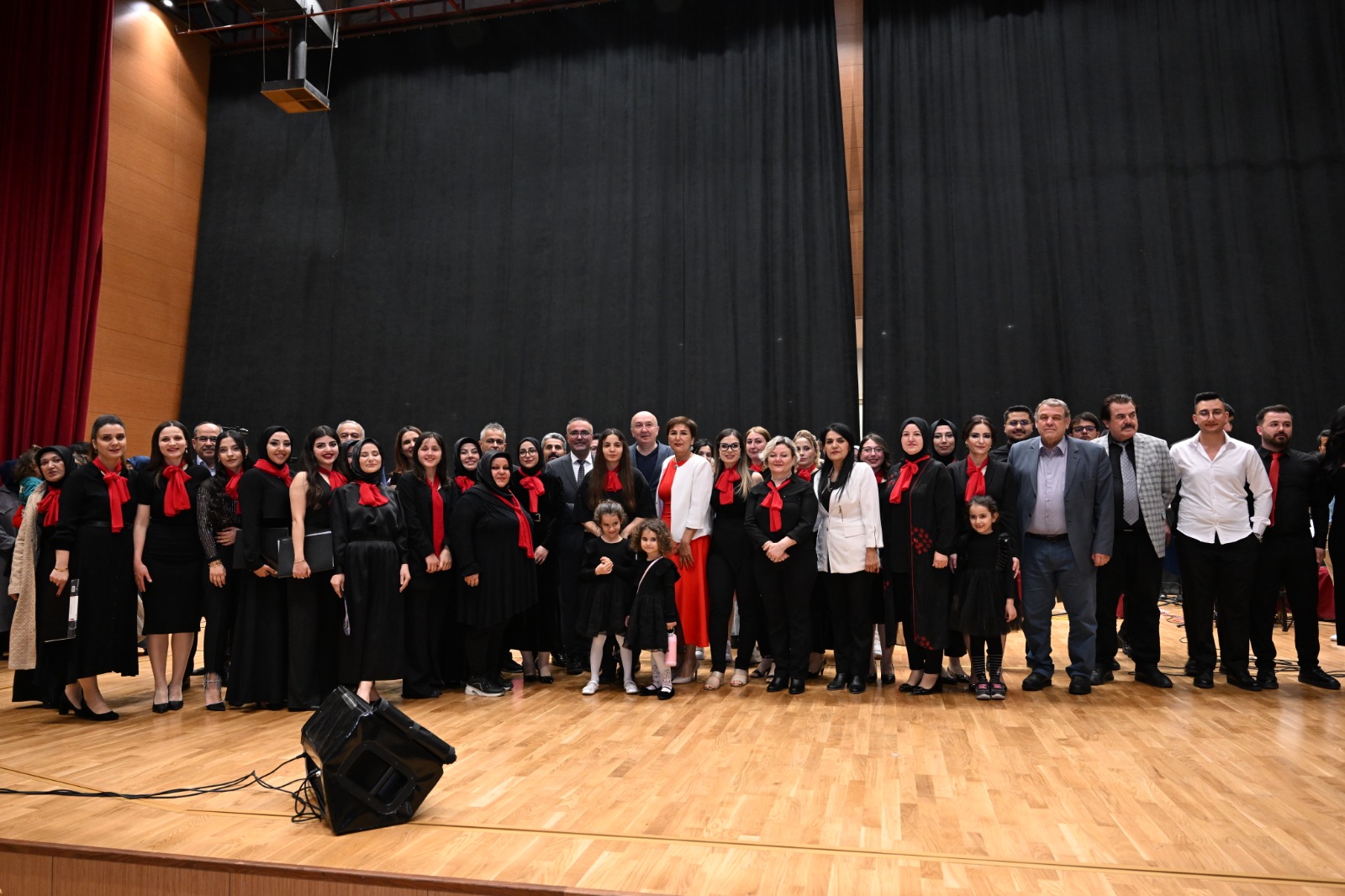 KSÜ Türk Halk Müziği Korosunun ‘4. Geleneksel Konseri’ Beğeni Topladı