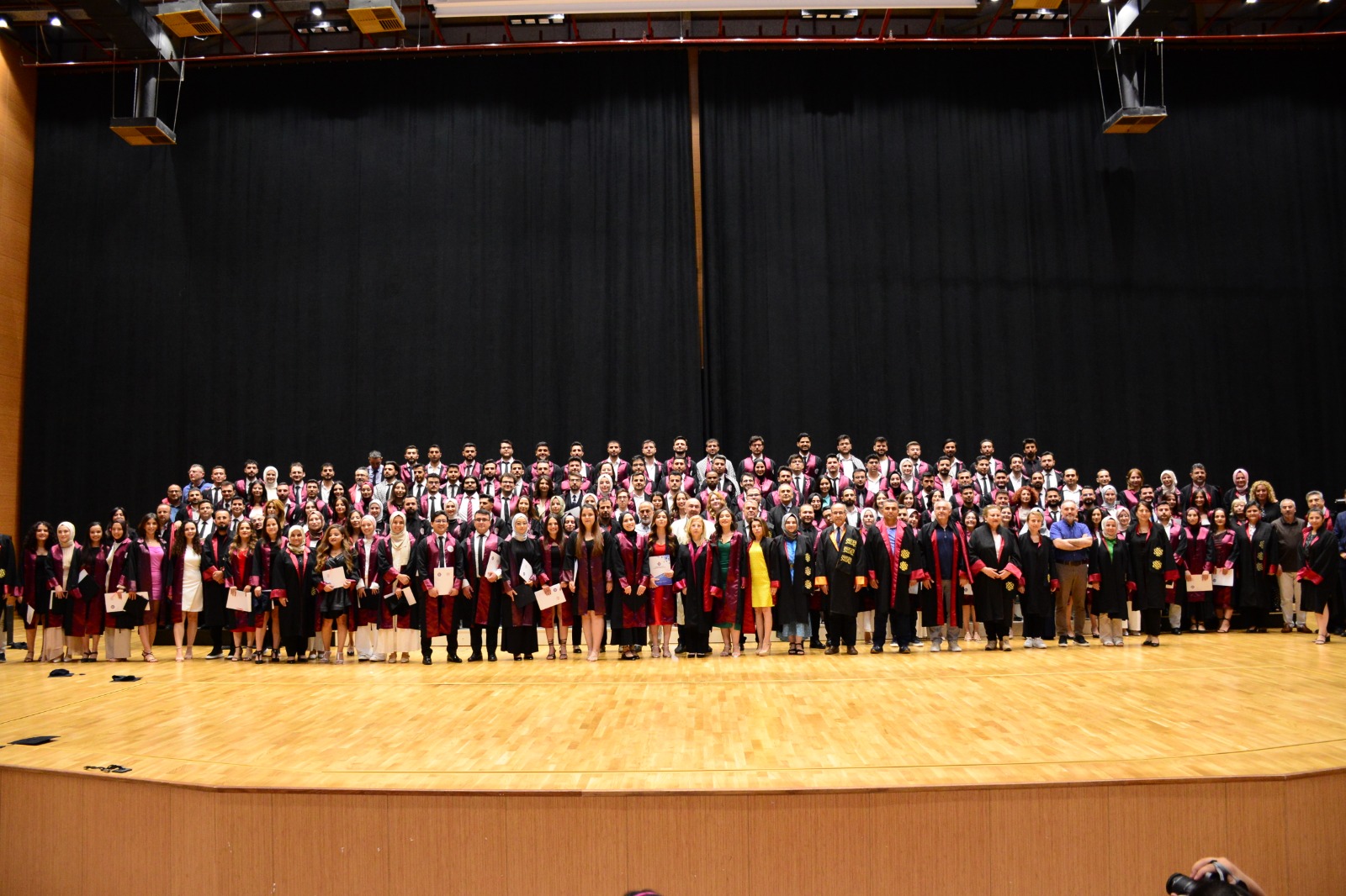 KSÜ Tıp Fakültesi'nde Mezuniyet Coşkusu