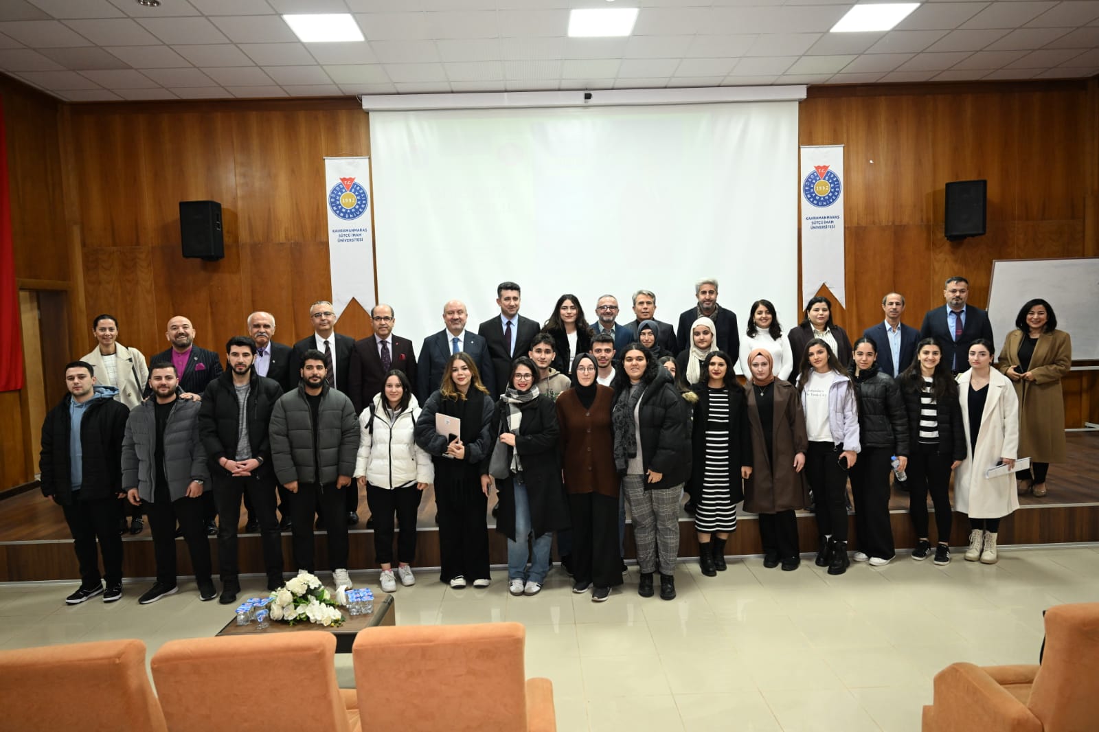 Vakıf Katılım Genel Müdürü Mehmet Ali Akben, Öğrencilerle Buluştu