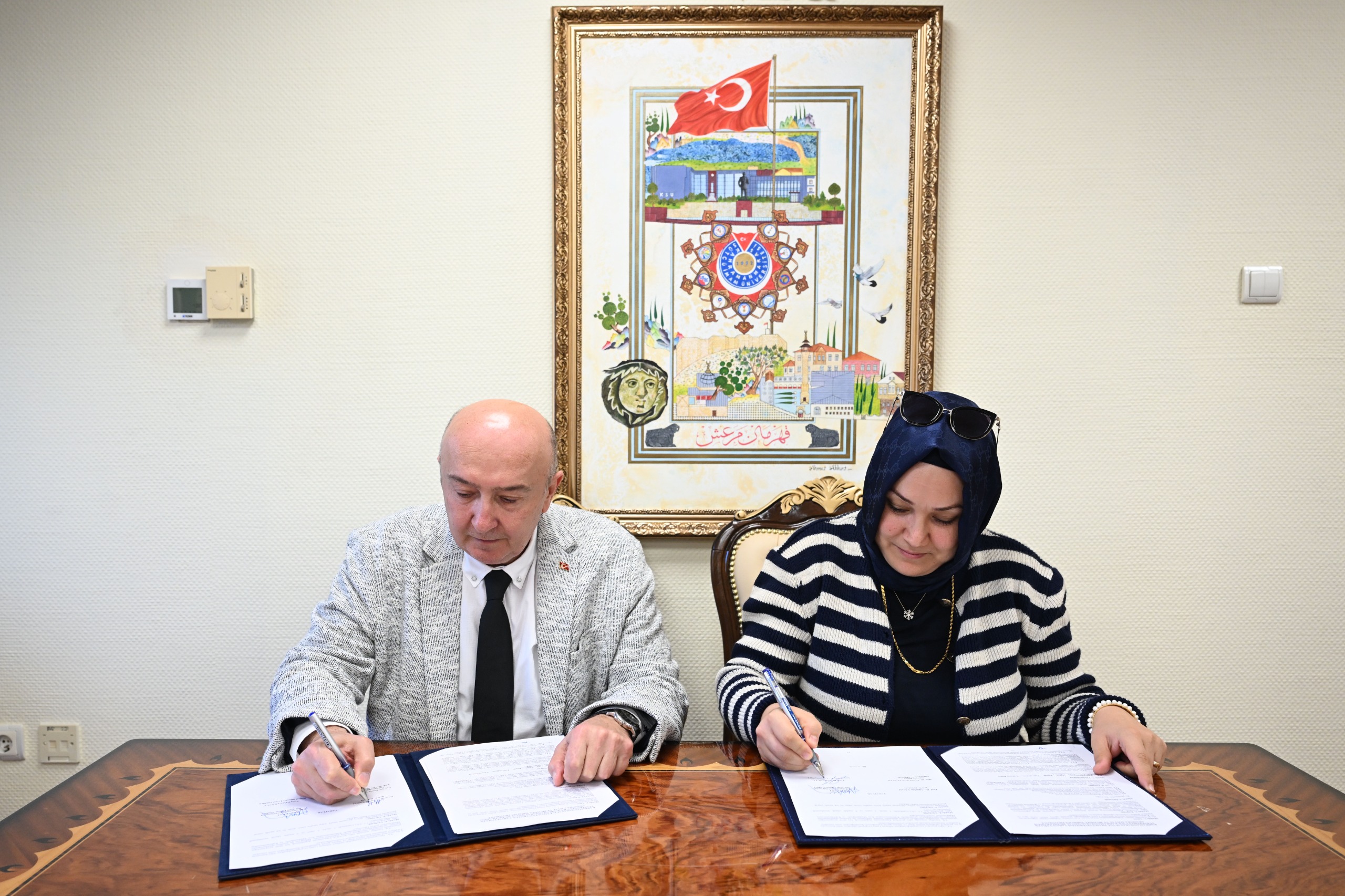 KSÜ Yabancı Diller Yüksekokulu İle Kahramanmaraş Sosyal Bilimler Lisesi Arasında Sosyal ve Bilimsel İş Birliği Protokolü İmzalandı