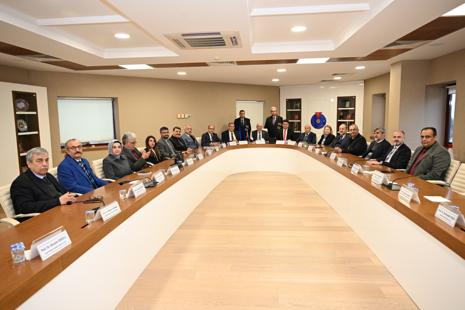 Profesör ve Doçent Kadrolarına Atanan Öğretim Üyelerimizi Tebrik Ederiz